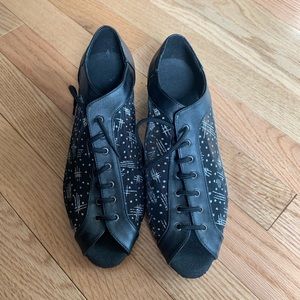 Salsa Dance Shoes - 6.5 - Like New
